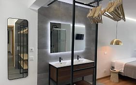 Pontinha Exclusive House